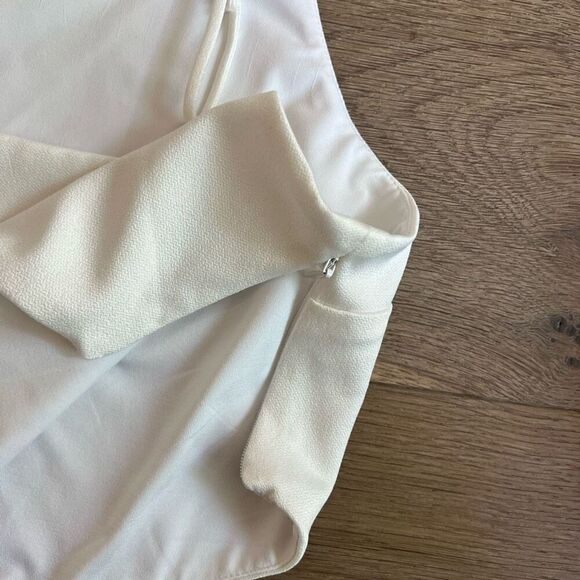 Zara Women's White Sleeveless Asymmetrical Cut-Out Cropped Tank Top Size Large - Picture 6 of 7